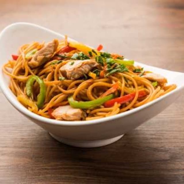 Chicken Hakka Noodles.